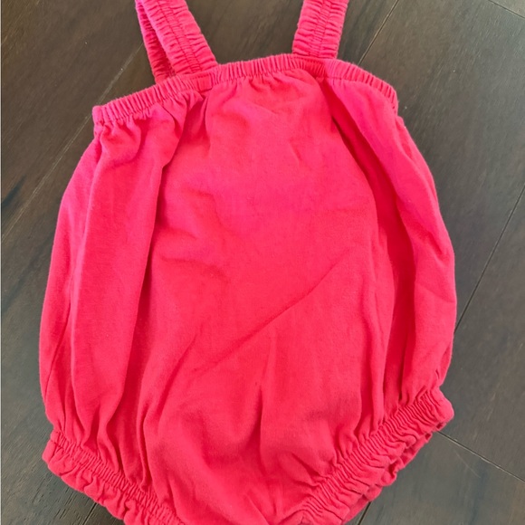 Old Navy Baby Rompers 0-3 Months Like New - Picture 3 of 7